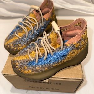 Toddler Yeezy boost 380 sneakers 6K